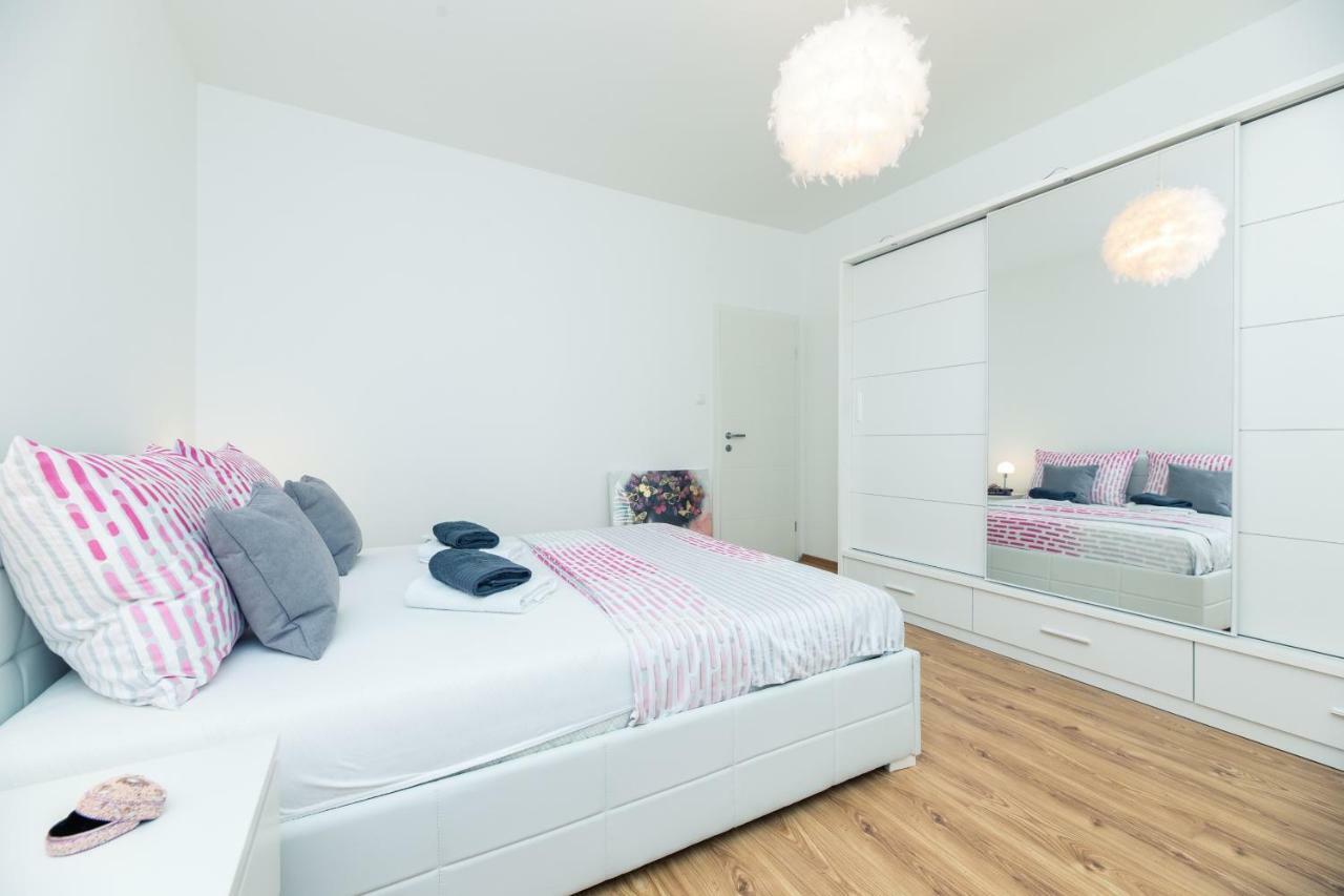 Luxury Apartment Angel Split Bagian luar foto