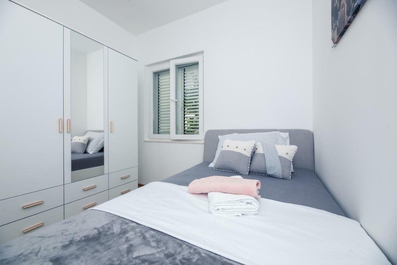 Luxury Apartment Angel Split Bagian luar foto